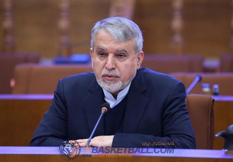 آقای صالحی‌امیری شما نباید از بسکتبال حرفی بزنی چون اطلاع نداری