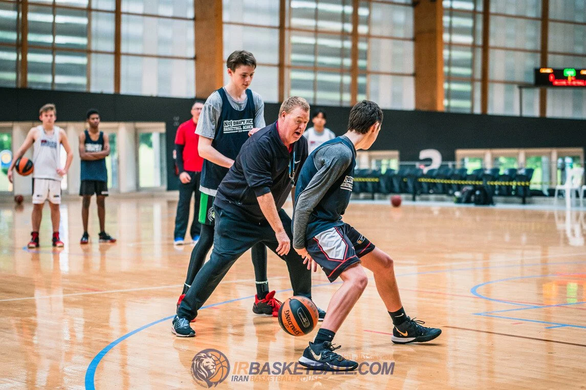 نکته‌هایی برای مربیان - 1/Over-coaching