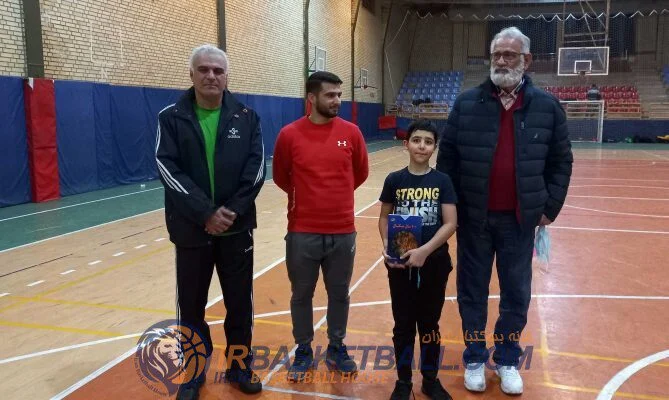 باشگاه افرا سرخ پارسیان