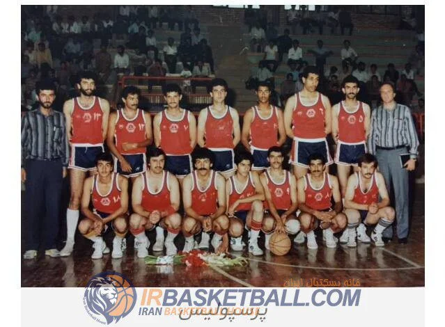 بهمن فرزانه