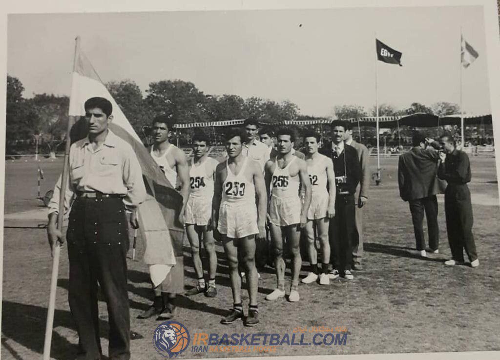 عکس تاریخی از نخستین مدال برنز بسکتبال ایران