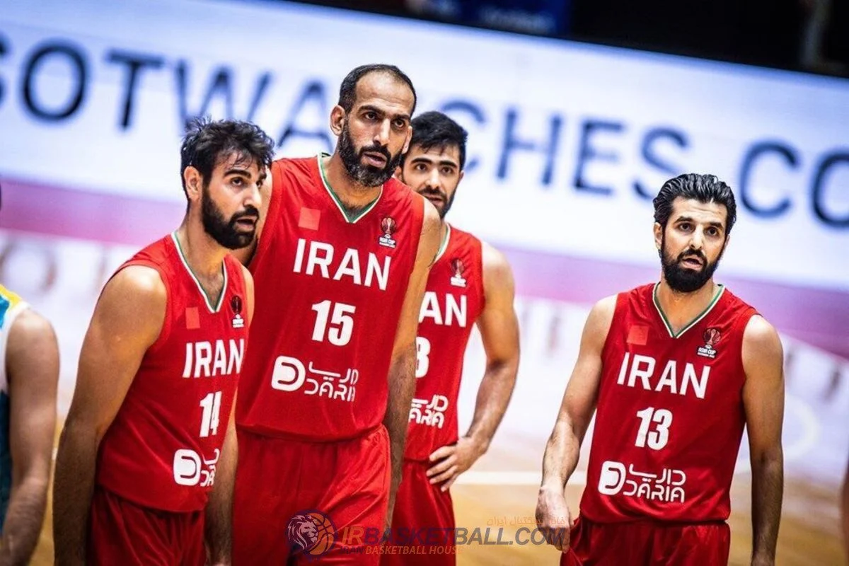 پولادگر از جان ورزش چه می‌خواهد؟ / بوسیدن شانه معاون وزیر جنجال تازه بسکتبال